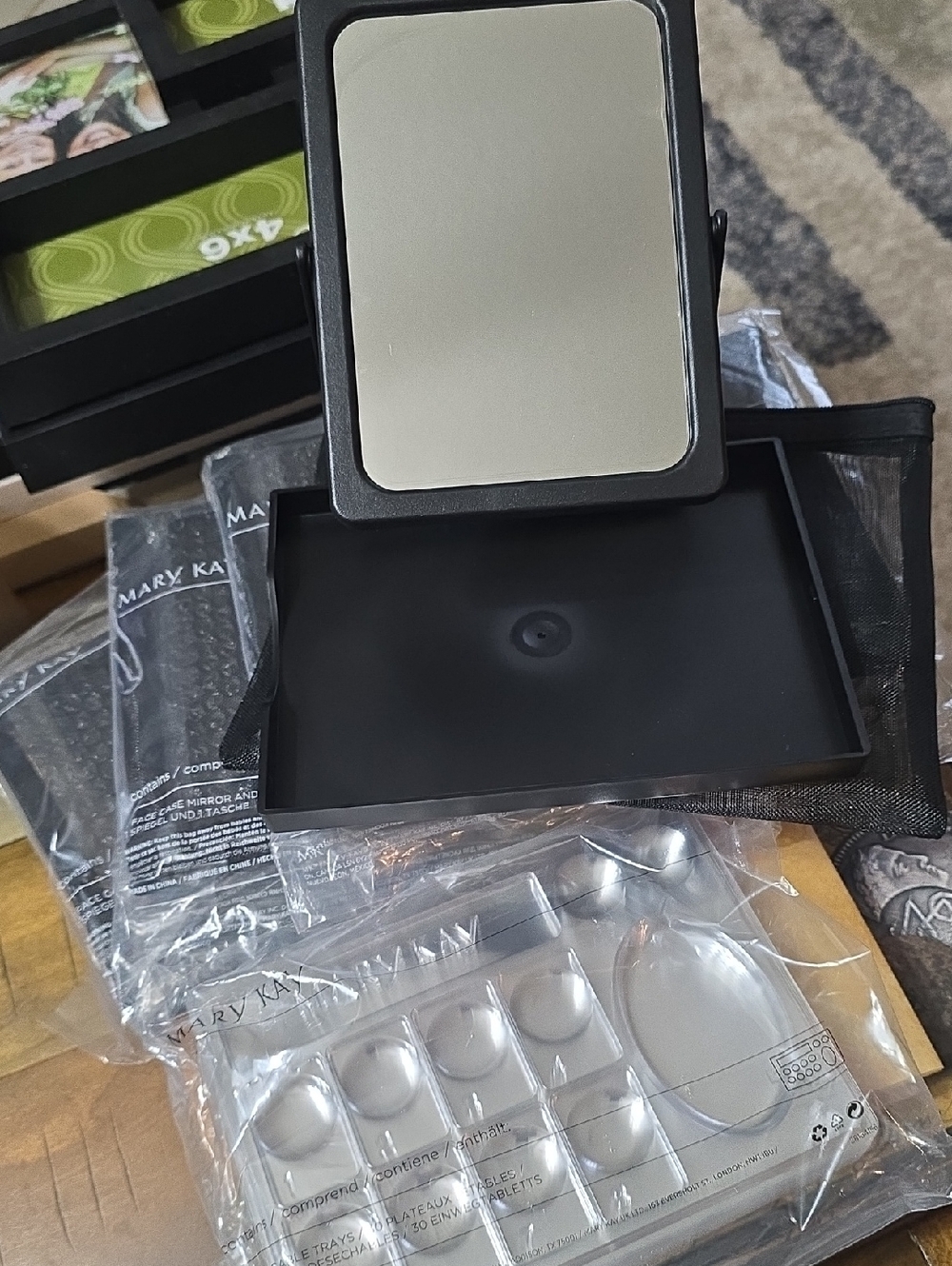 Mary Kay Black Compact Mirror and Clear Palette Inserts
